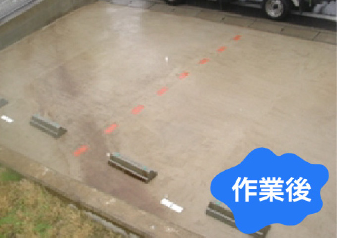 共用部床面高圧洗浄作業（駐車場）